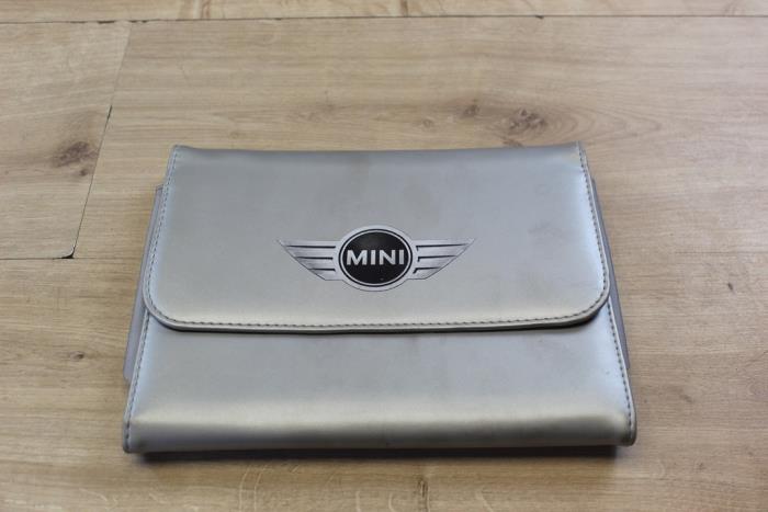 Używane Instrukcja BMW Mini (R50/53) 1.6 16V One Cena € 29,75 Z VAT oferowane przez Miniparts24