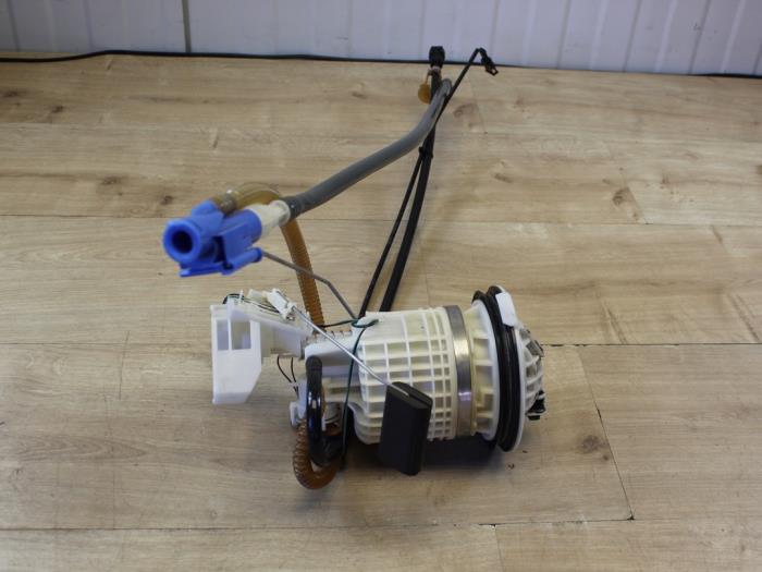 Begagnade Bränslefilter BMW Mini (R50/53) 1.6 16V Cooper Pris € 47,60 Inklusive moms erbjuds av Miniparts24