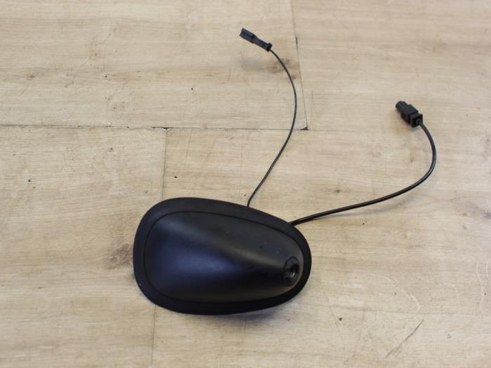 Używane Antena Austin Mini Open (R52) 1.6 16V Cooper Cena € 47,60 Z VAT oferowane przez Miniparts24