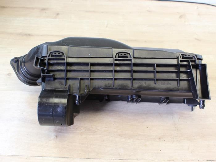 Begagnade Luftfilterhus Mini Mini (R56) 1.6 16V Cooper S Pris € 59,50 Inklusive moms erbjuds av Miniparts24