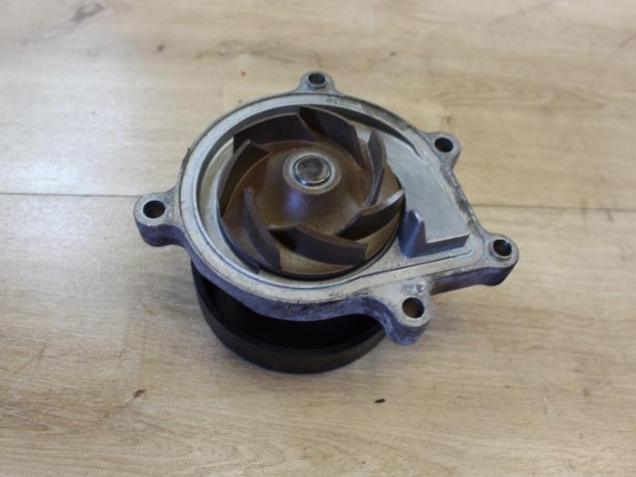 Usagé Pompe à eau Mini Countryman (R60) 2.0 Cooper SD 16V ALL4 Prix € 29,75 Prix TTC proposé par Miniparts24