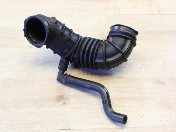 Begagnade Luftintagsslang BMW Mini (R50/53) 1.6 16V One Pris € 29,75 Inklusive moms erbjuds av Miniparts24