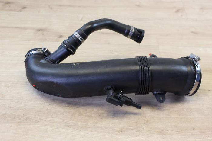 Begagnade Lufttratt Mini Mini (R56) 1.6 16V Cooper S Pris € 59,50 Inklusive moms erbjuds av Miniparts24