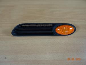 Used Indicator lens, front left Mini Cooper Price € 15,00 Margin scheme offered by Miniparts24 - Miniteile24 GbR