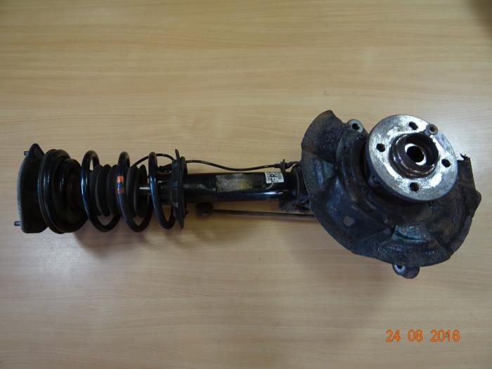 Front suspension system, right from a Mini Cooper S 2007