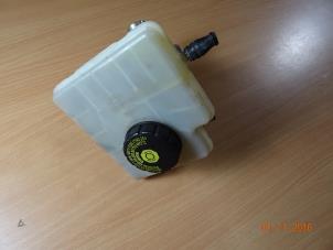 Usagé Cylindre de frein principal Mini Cooper Prix € 40,00 Règlement à la marge proposé par Miniparts24 - Miniteile24 GbR