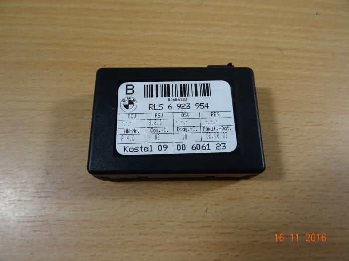 Begagnade Regnsensor Mini Cooper S Pris € 40,00 Marginaltabell erbjuds av Miniparts24