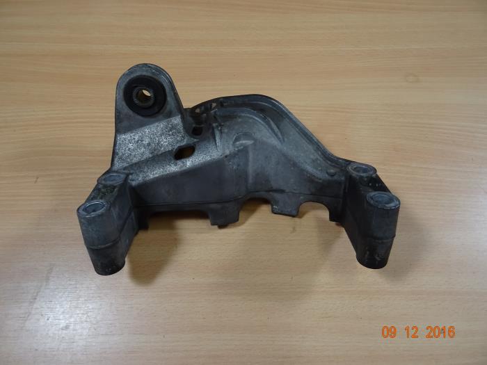 Used Engine mount Mini Mini Cooper S (R53) Price € 25,00 Margin scheme offered by Miniparts24