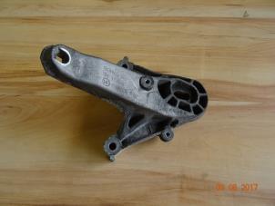 Used Gearbox mount Mini Mini (R56) 1.6 One D 16V Price € 55,00 Margin scheme offered by Miniparts24 - Miniteile24 GbR