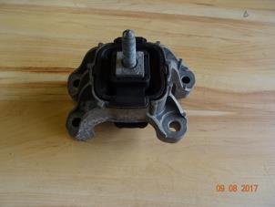 Used Gearbox mount Mini Mini (R56) 1.6 One D 16V Price € 30,00 Margin scheme offered by Miniparts24 - Miniteile24 GbR