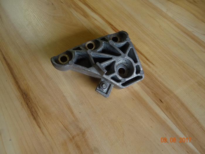 Used Engine mount Mini Mini (R56) 1.6 One D 16V Price € 45,00 Margin scheme offered by Miniparts24