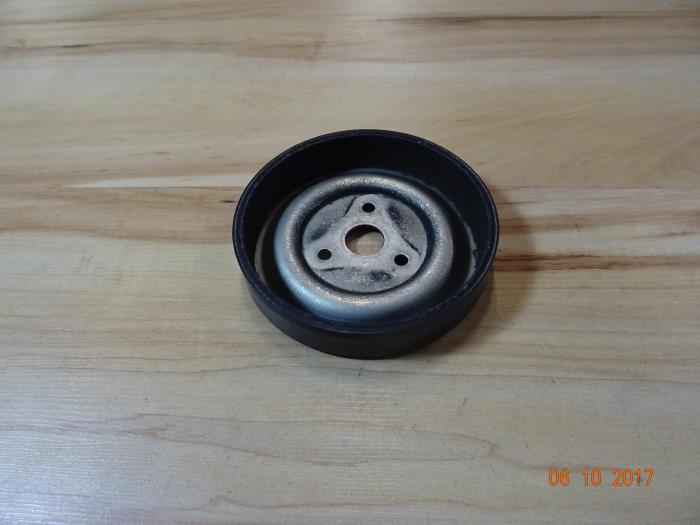 Water pump pulley from a MINI Mini (R56) 1.6 16V Cooper S 2007