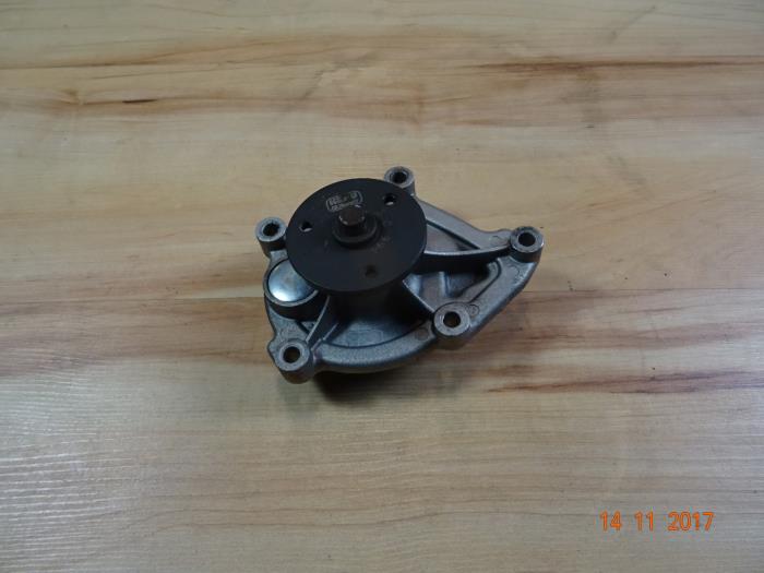 Begagnade Vattenpump Mini Mini (R56) Pris € 25,00 Marginaltabell erbjuds av Miniparts24