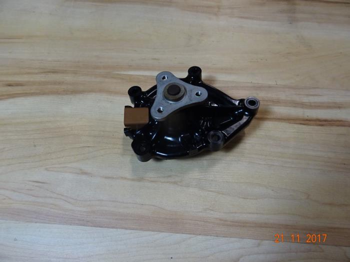Begagnade Vattenpump Mini Clubman (R55) 1.4 16V One Pris € 23,80 Inklusive moms erbjuds av Miniparts24