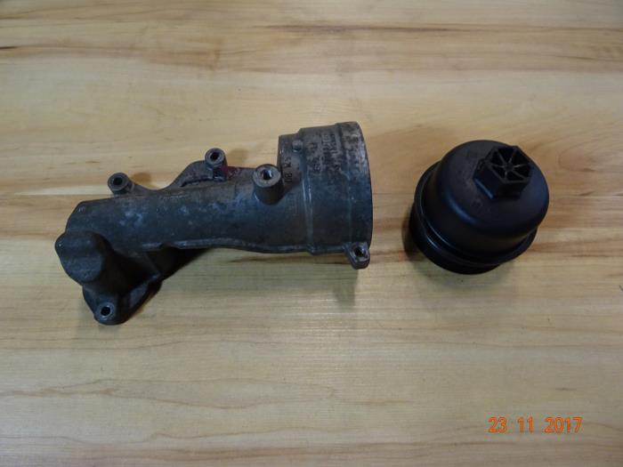 Gebrauchte Ölfiltergehäuse Mini Mini (R56) 1.4 16V One Preis € 40,00 Margenregelung angeboten von Miniparts24