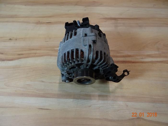 Gebrauchte Dynamo Mini Clubman (R55) 1.6 Cooper D Preis € 47,60 Mit Mehrwertsteuer angeboten von Miniparts24