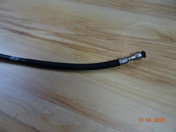 Fuel line from a MINI Clubman (R55) 1.6 16V Cooper 2010