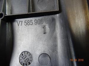 Ventildeckel van een MINI Mini (R56) 1.6 16V Cooper 2008