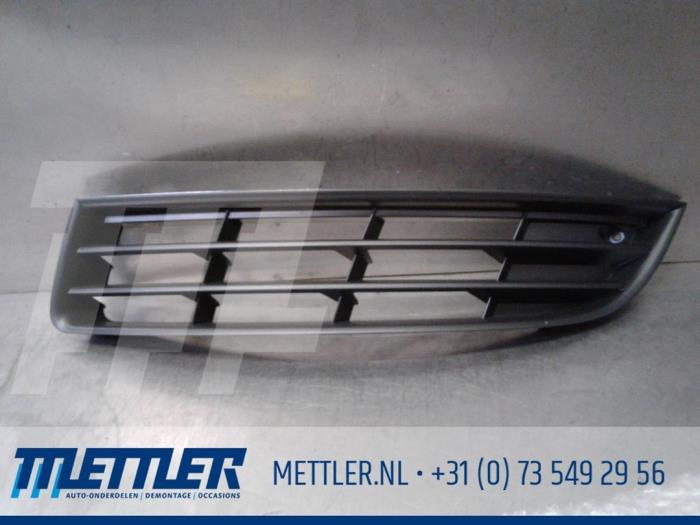 Nya Grill Volkswagen Passat Pris på förfrågan erbjuds av bedrijfsnaam