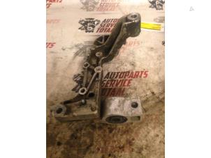 Used Front wishbone support, left Audi A3 (8P1) 1.6 Price € 10,00 Margin scheme offered by APST