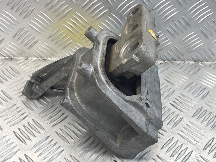 52144b1e-aa39-4ac3-bbc8-  