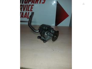 Used Oil pump Mercedes C (W204) 2.2 C-200 CDI 16V Price € 60,50 Inclusive VAT offered by APST