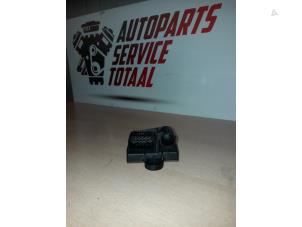 Used Glow plug relay Mercedes Sprinter 3,5t (906.13/906.23) 213 CDI 16V Euro 5 Price € 35,00 Margin scheme offered by APST