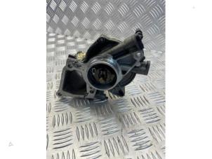 Begagnade Vakuumpump (diesel) Ford Transit Custom 2.2 TDCi 16V FWD Pris € 50,00 Marginaltabell erbjuds av APST