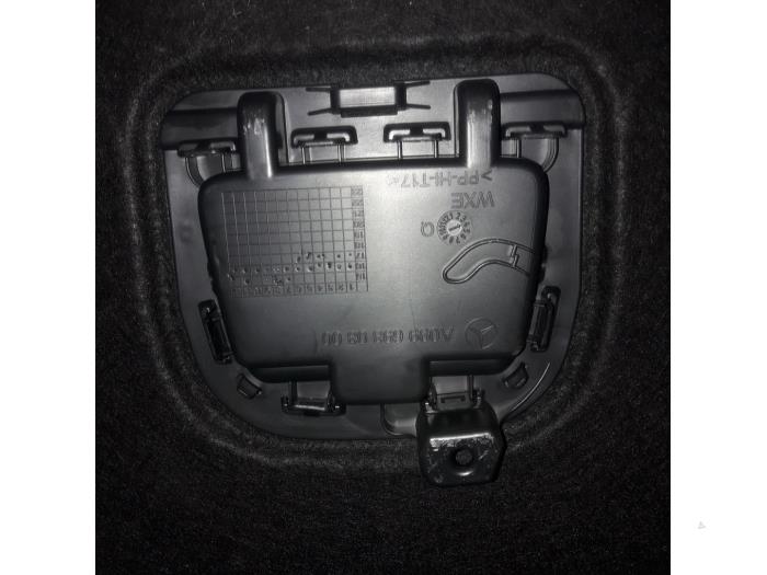 Plyta podlogowa bagaznika z Mercedes-Benz E (C238)  2017