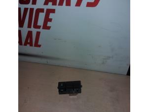 Used ESP switch Peugeot Expert (VA/VB/VE/VF/VY) Price € 20,00 Margin scheme offered by APST