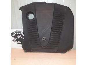 Used Engine cover Mercedes CLK (W209) 2.2 220 CDI 16V Price € 50,00 Margin scheme offered by APST
