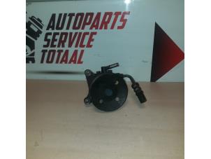 Used Power steering pump Ssang Yong Musso 2.9 TD Price € 50,00 Margin scheme offered by APST