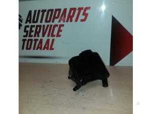 Used Power steering fluid reservoir Mercedes S (W221) 3.0 S-320 CDI 24V 4-Matic Price € 25,00 Margin scheme offered by APST