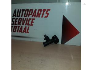 Used Thermostat housing Audi A3 Sportback (8PA) 2.0 TDI 16V Price € 25,00 Margin scheme offered by APST