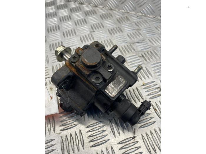 thumbnail image 2 of Quinton Hazell Mechanical Fuel Pump – For Vauxhall Astra 1&2, Cavalier 2&3, Nova (Classic UK Part, New) 2 of 5