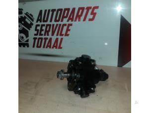 Used Mechanical fuel pump Opel Astra J GTC (PD2/PF2) 2.0 CDTI 16V ecoFLEX Price € 175,00 Margin scheme offered by APST