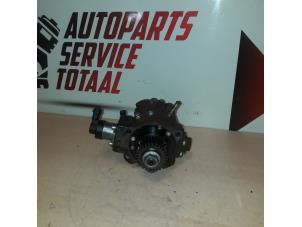 Used Mechanical fuel pump Opel Movano Combi 2.3 CDTi 16V Price € 175,00 Margin scheme offered by APST