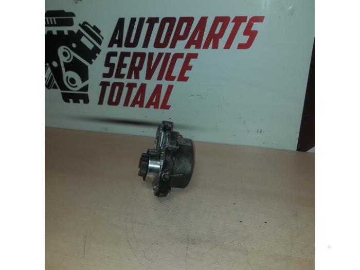 Vacuum pump (diesel) from a Fiat Doblo (263) 1.6 D Multijet 2014