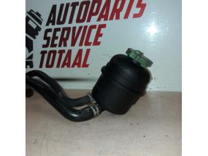 Used Power steering fluid reservoir Volkswagen Crafter 2.5 TDI 28/30/32/35 SWB Price € 20,00 Margin scheme offered by APST