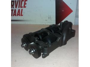 Used Balance shaft Renault Master III (FD/HD) 2.2 dCi 16V Price € 150,00 Margin scheme offered by APST