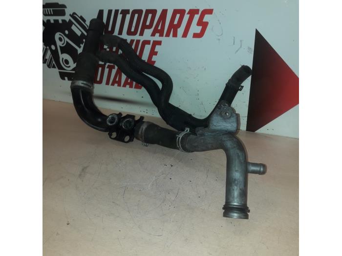 Radiator hose from a Renault Trafic New (FL) 2.5 dCi 16V 115 FAP 2009