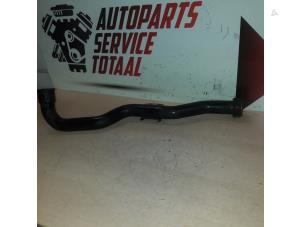 Used Water pipe Renault Trafic New (FL) 2.5 dCi 16V 115 FAP Price € 35,00 Margin scheme offered by APST