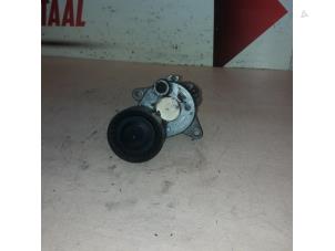 Used Drive belt tensioner Mercedes E (W212) E-200 CDI 16V BlueEfficiency,BlueTEC Price € 25,00 Margin scheme offered by APST