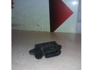 Used Glow plug relay Mercedes CLS (C219) 320 CDI 24V Price € 35,00 Margin scheme offered by APST