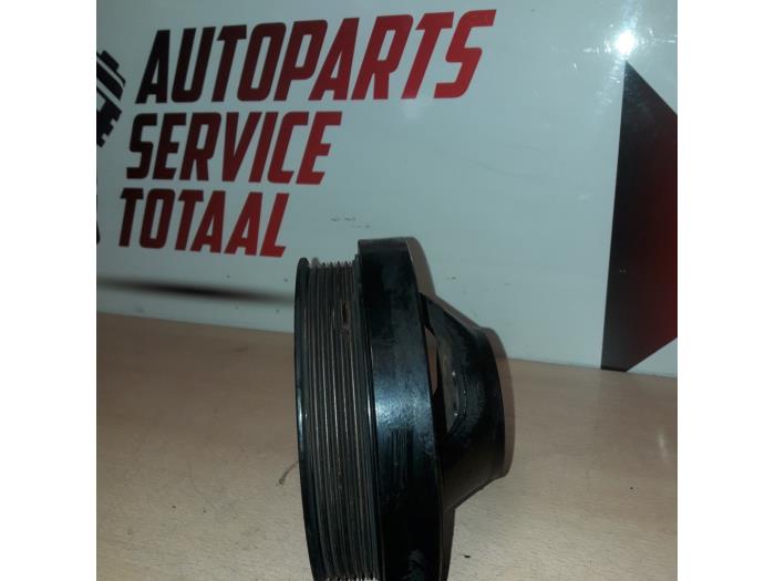 Crankshaft pulley from a Mercedes-Benz Sprinter 3,5t (906.63) 316 CDI 16V 4x4 2014