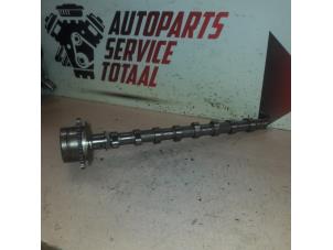 Used Camshaft Mercedes A (W176) 1.6 A-180 16V Price € 150,00 Margin scheme offered by APST