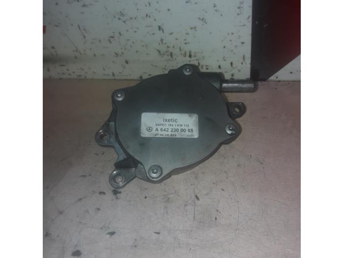 Vacuum pump (diesel) Mercedes GLK 3.0 350 CDI 24V BlueEfficiency 4
