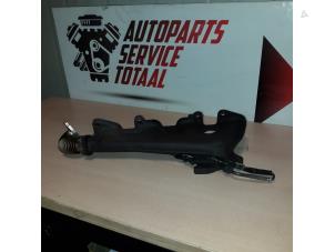 Used Exhaust manifold Mercedes Vito (639.6) 2.2 115 CDI 16V 4x4 Price € 75,00 Margin scheme offered by APST
