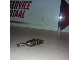 Usagé Injecteur (injection essence) Mercedes E (C207) E-260 CGI 16V BlueEfficiency Prix € 35,00 Règlement à la marge proposé par APST