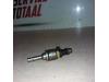 Injector (petrol injection) from a Mercedes C (W204), 2007 / 2014 1.8 C-180 CGI 16V, Saloon, 4-dr, Petrol, 1.796cc, 115kW (156pk), RWD, M271820, 2007-01 / 2014-01, 204.049 2012